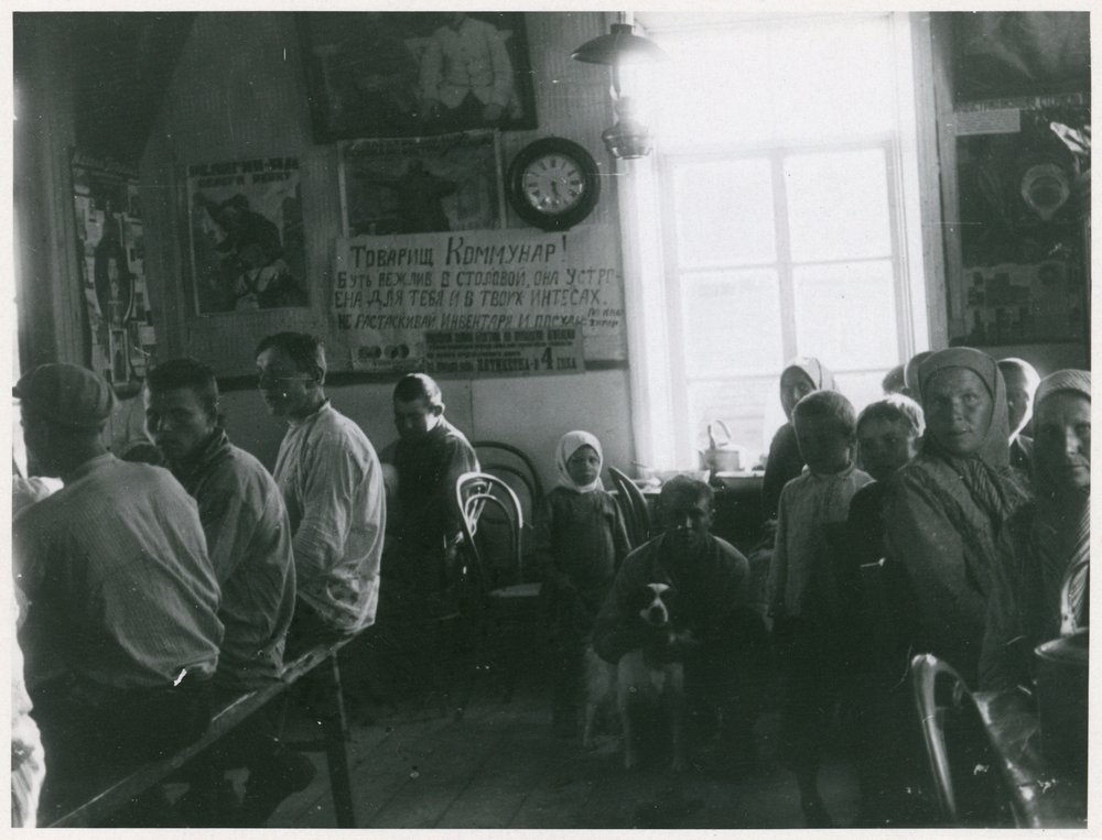 Communistische collectivisatie van de landbouw, USSR, begin jaren 1930 door Unbekannt