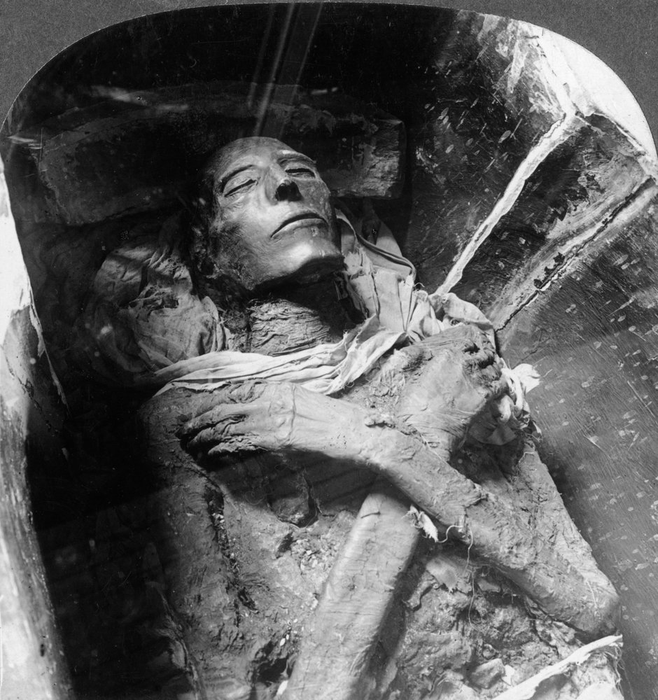 De mummie van Sethos I 1394 v.Chr.-1279 v.Chr., Caïro, Egypte, 1905 door Underwood and Underwood