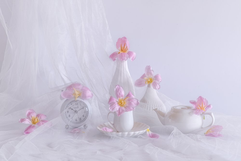 Zachtroze tulpen door Alice Sheng