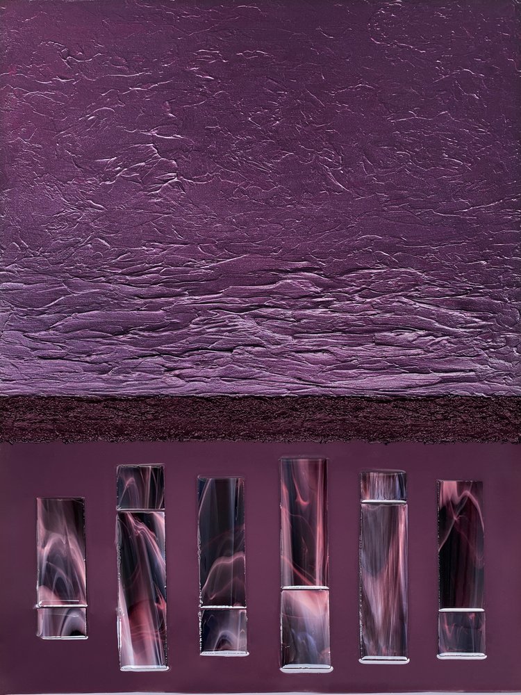 Paarse cilinders met structuur door Alyson Storms