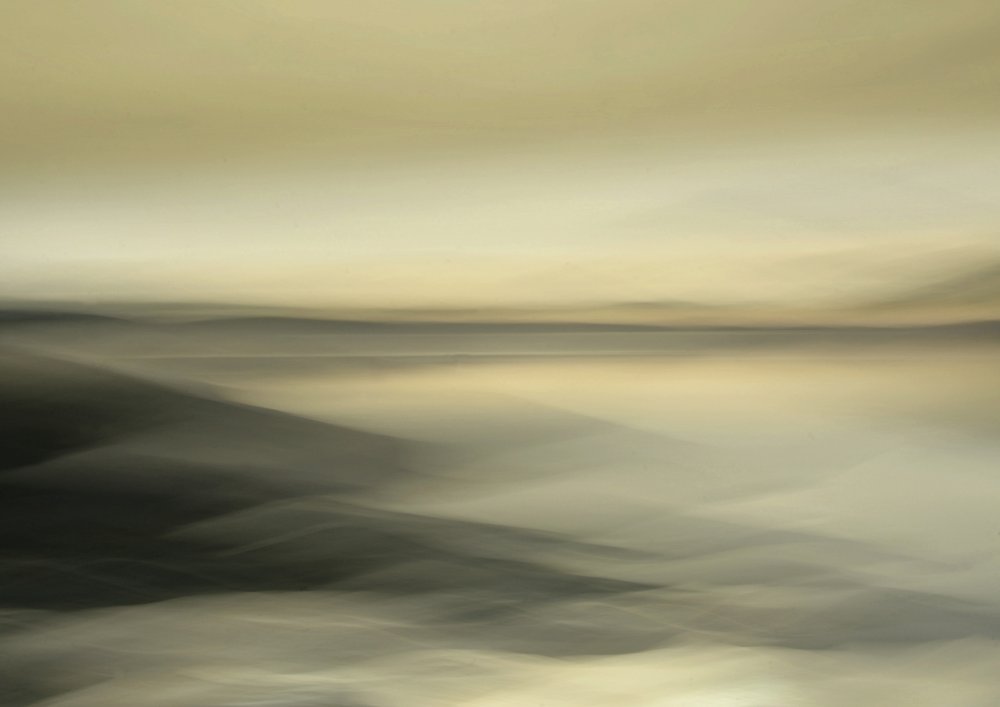 Abstract Horizon Haze door Christina Sillen