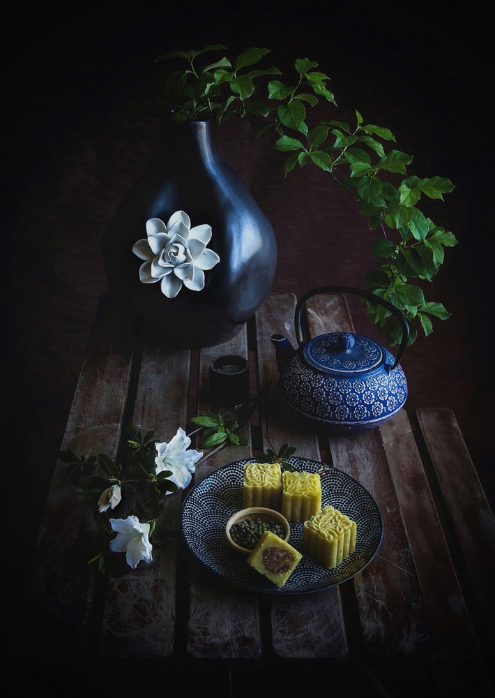 Stilleven met donkere thee door Fangping Zhou
