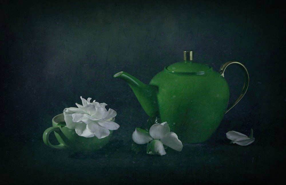 Groene theepot Gardenia door Fangping Zhou
