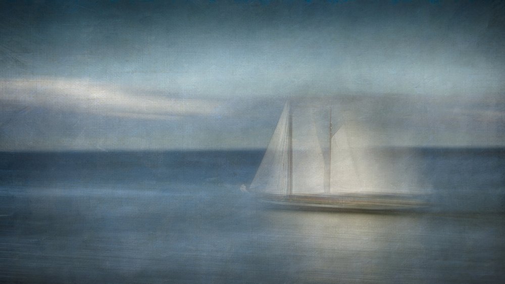 Dromerige zeilboot op zee door Greetje van Son
