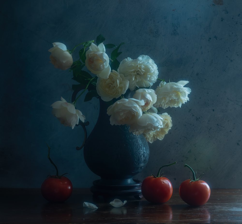 Elegante rozen en tomaten door Judy Tseng