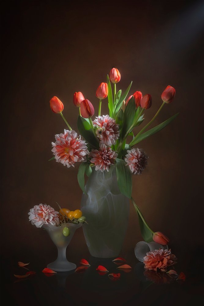 Elegant bloemstilleven door Lydia Jacobs