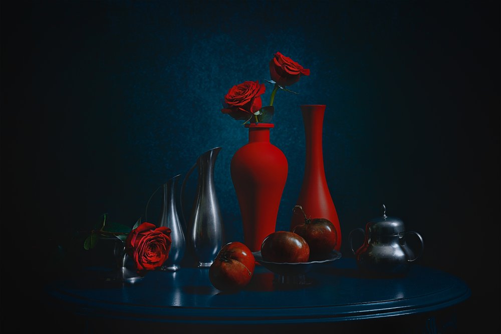 Stilleven met elegante rode rozen door Lydia Jacobs