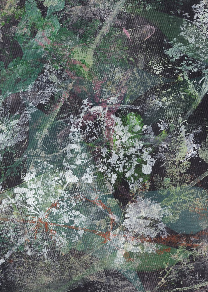 Donker, bloemig, abstract door Maira Ribena