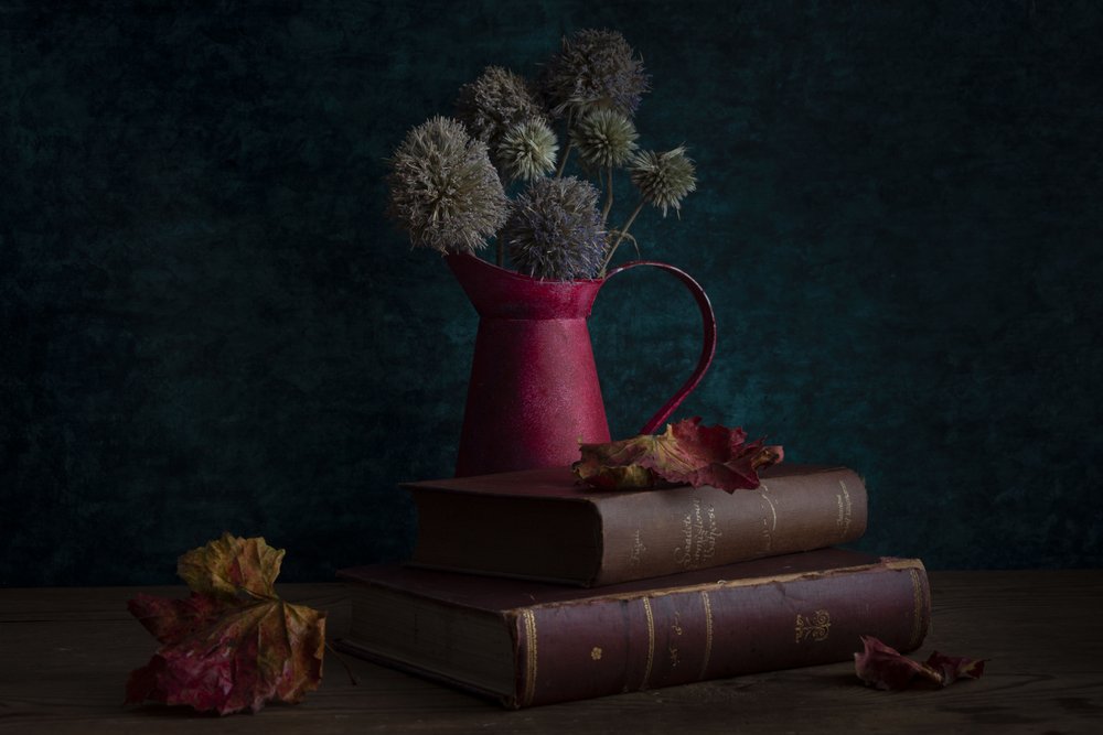 Herfstboeken en een kan door Ramiz Sahin