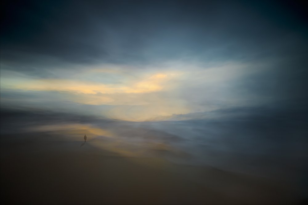 Misty Beach: eenzaamheid door Santiago Pascual Buye