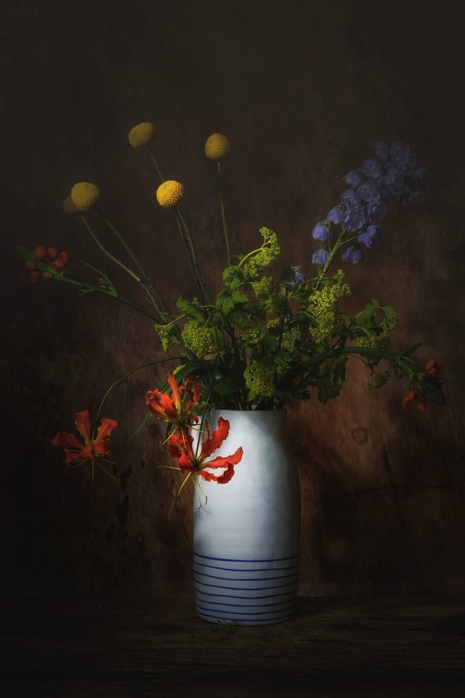 Elegant bloemstilleven door Saskia Dingemans