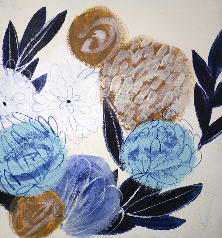 Abstracte blauwe bloemen door Shelley Hampe