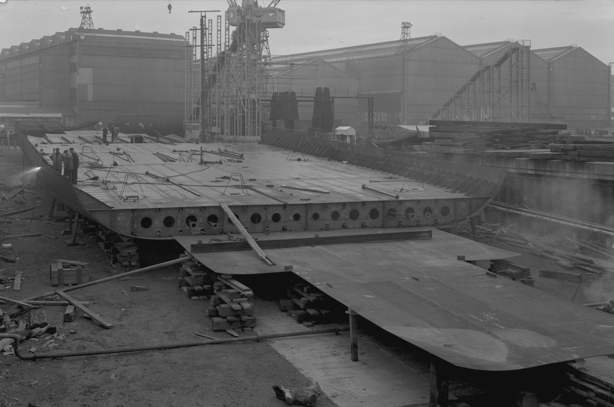 Uitzicht op de dubbele bodems van Nicola, de eerste SD14, op de Southwick scheepswerf, Sunderland, 16 oktober 1967 door Unbekannt Unbekannt
