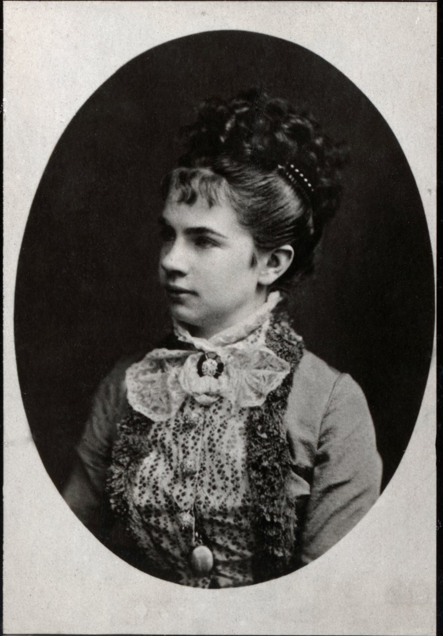 Portret van Aartshertogin Gisela van Oostenrijk (1856-1932) door French Photographer
