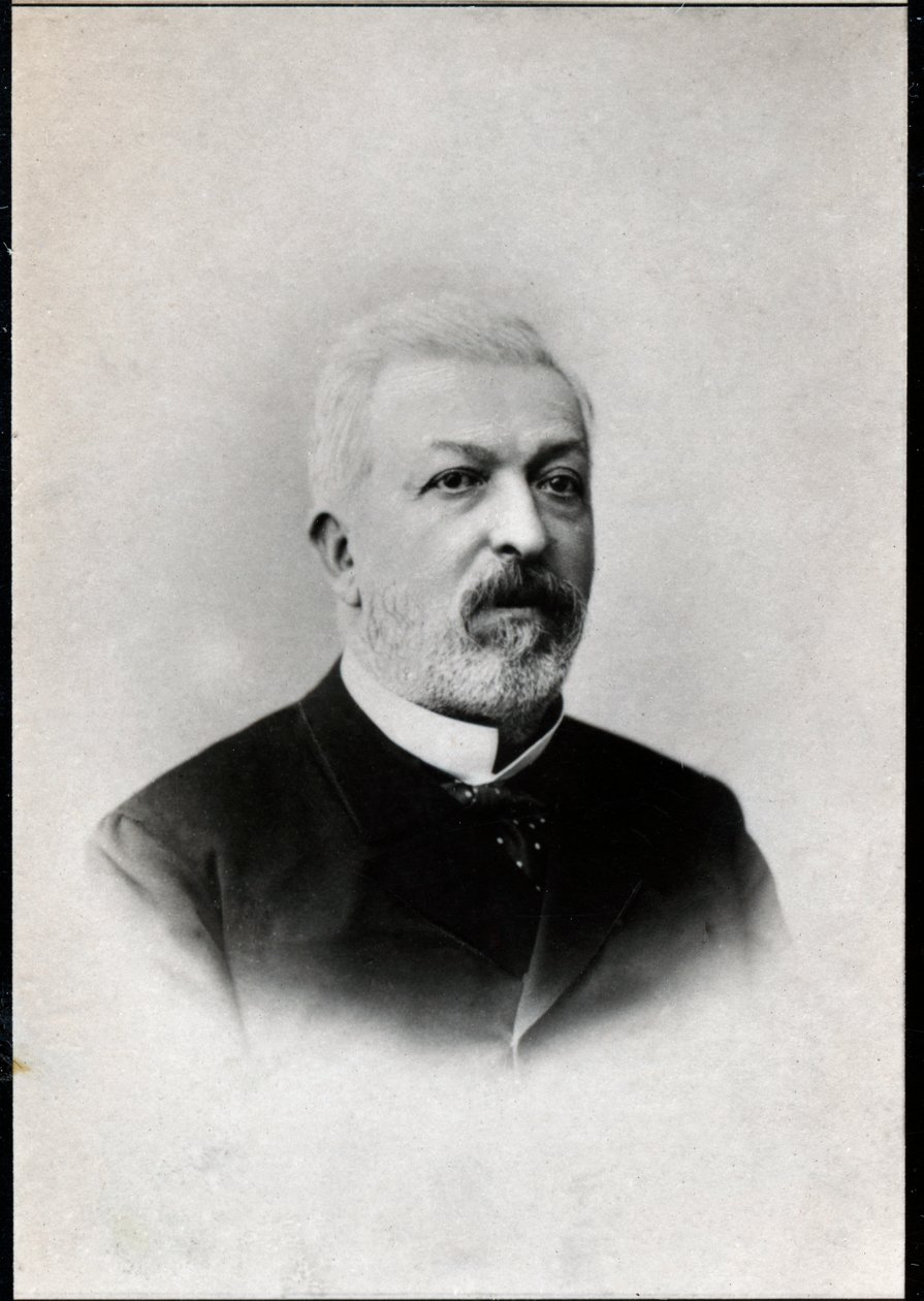 Portret van Ernest Constans (1833-1913), Franse politicus en koloniaal bestuurder door French Photographer