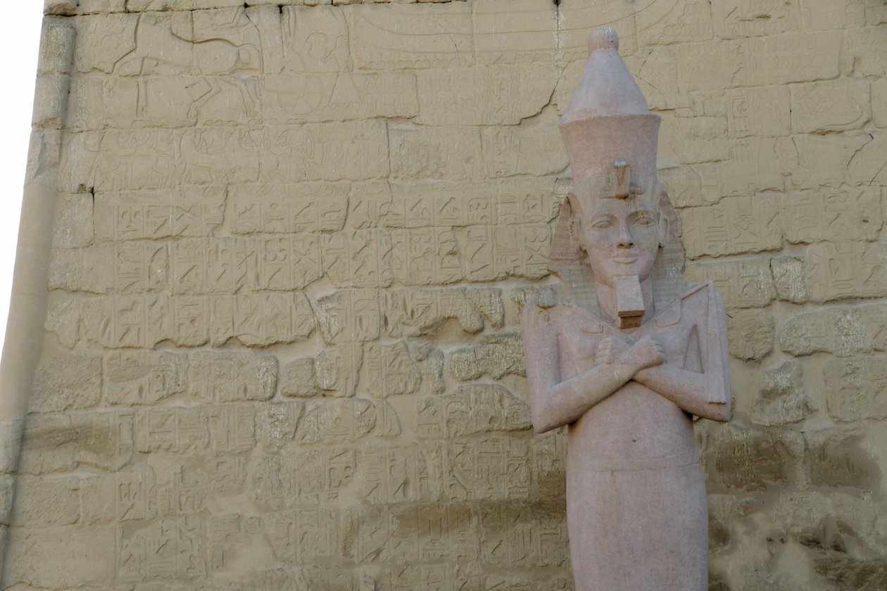 De tempel van Luxor, Oud-Egyptische architectuur in Luxor door Albert Mansour