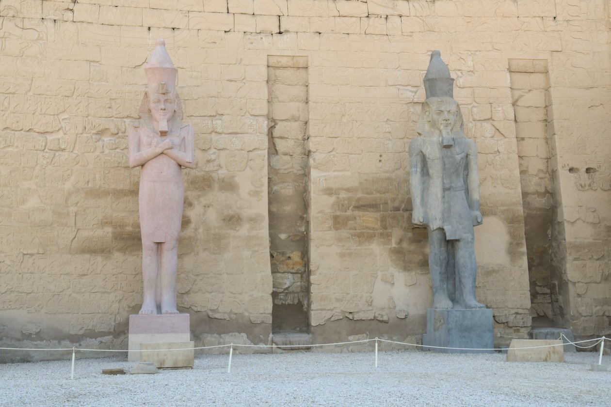 De tempel van Luxor, Oud-Egyptische architectuur in Luxor door Albert Mansour