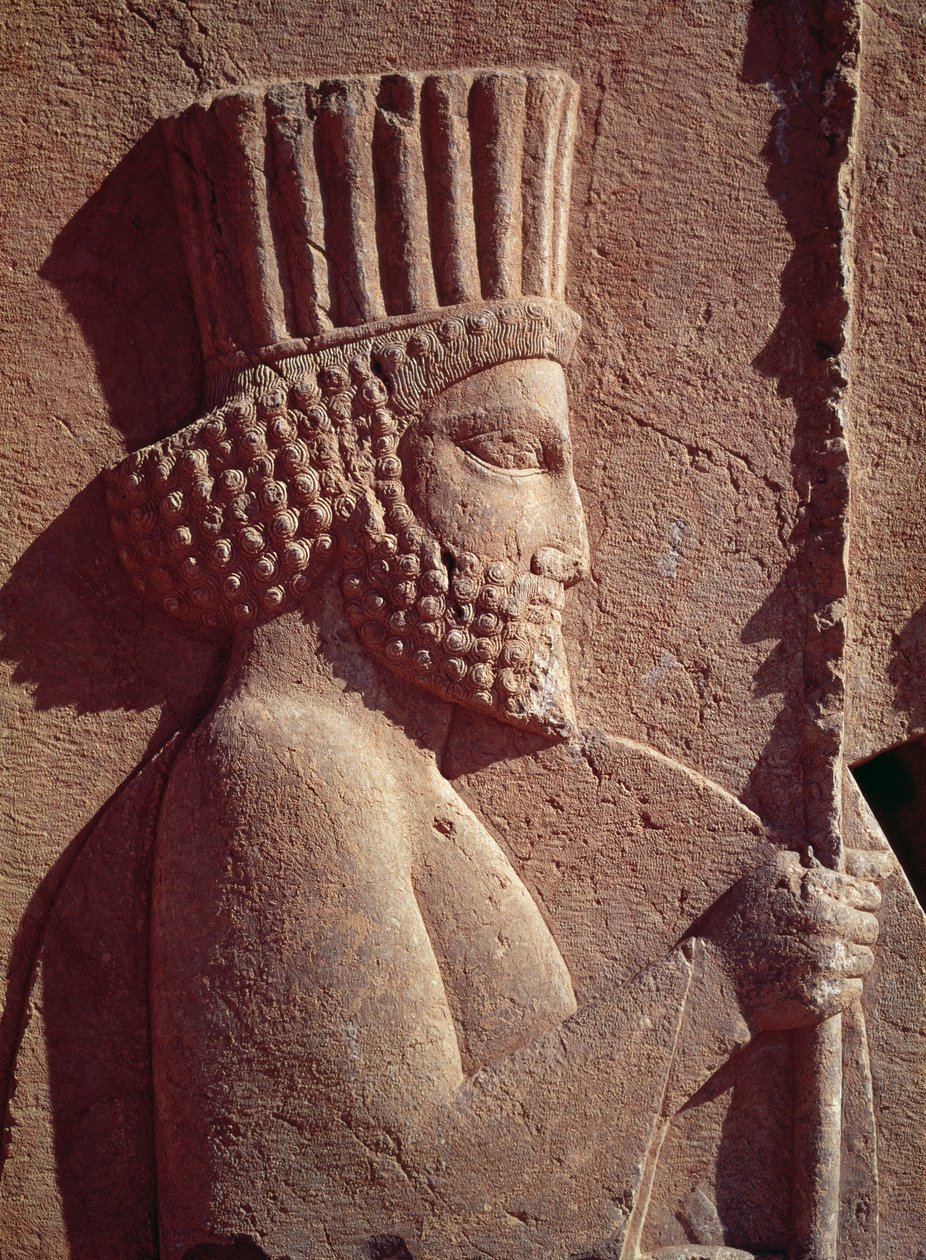 Detail van een Perzische soldaat, van de reliëffries op de oostelijke trap naar de Apadana door Achaemenid