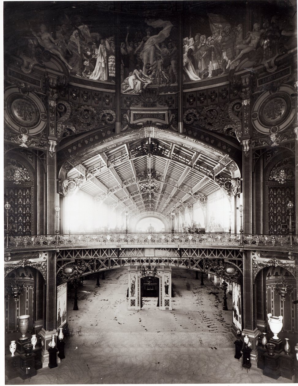 De centrale koepel van de Wereldtentoonstelling van 1889 in Parijs door Adolphe Giraudon
