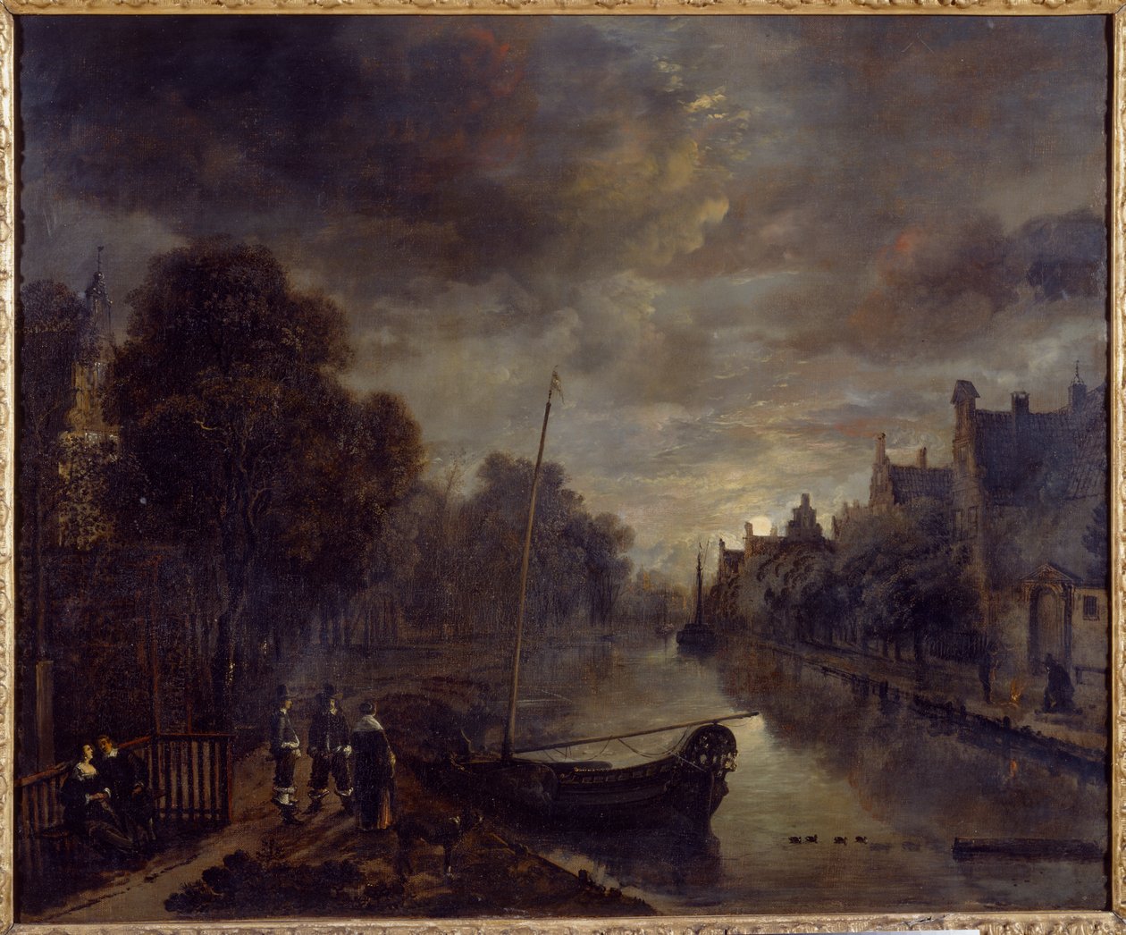 Een Kanaal in een Nederlandse Stad bij Maanlicht door Aert van der Neer