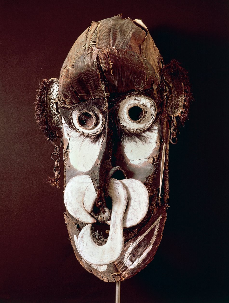 Kreimbit-stammasker, hout en stro, Afrikaanse kunst, 20e eeuw door African School