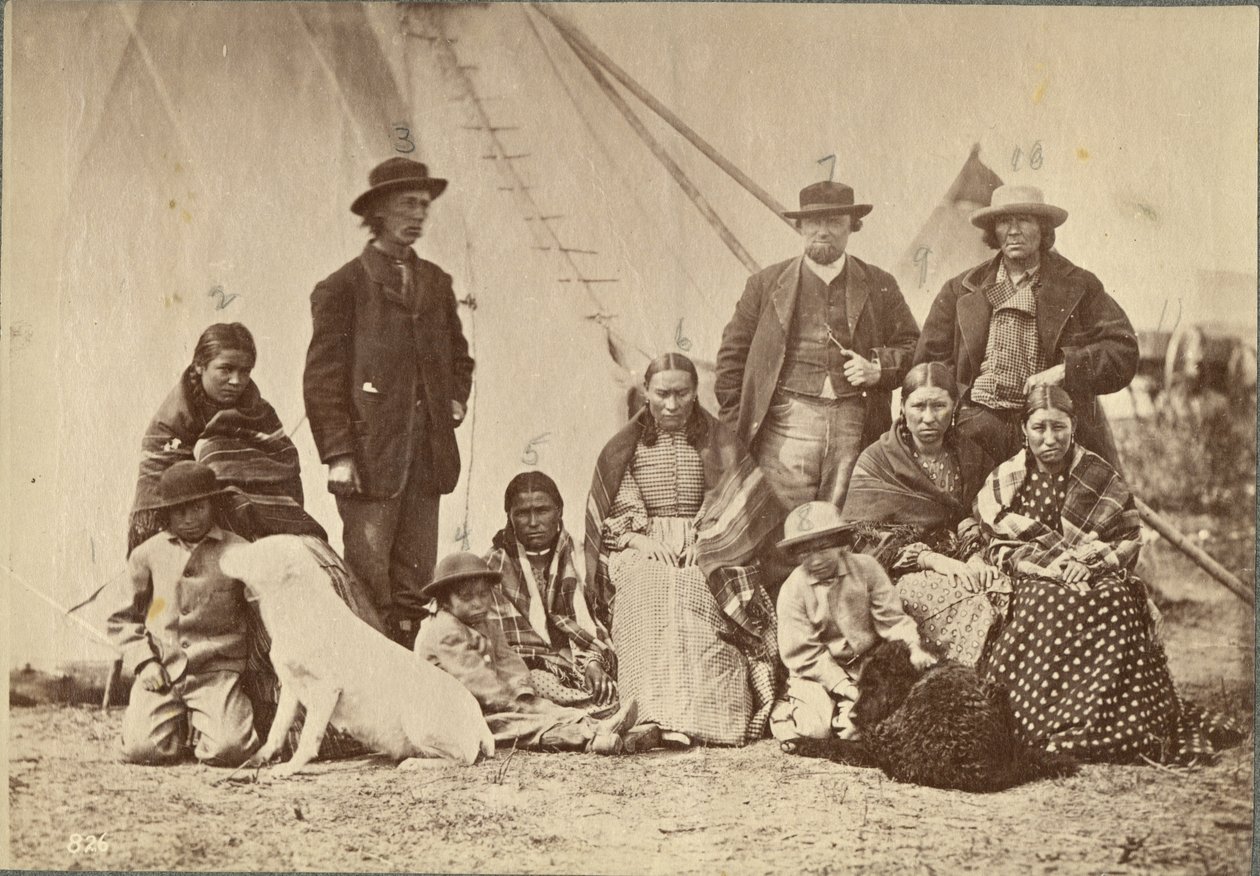 Groep bij Fort Laramie, Dakota, 1868 door Alexander Gardner