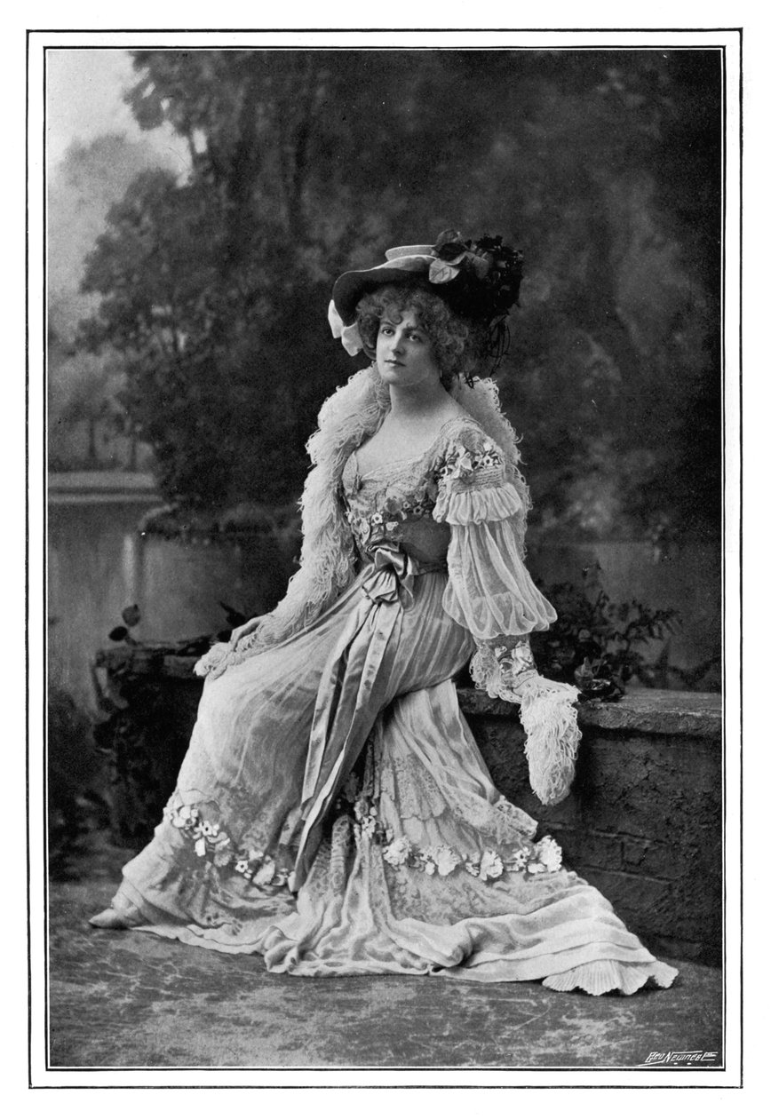 Marie Studholme, Engelse theateractrice, 1901 door Alfred Ellis and Walery