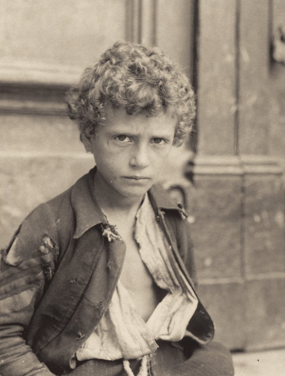Een Venetiaanse straatjongen door Alfred Stieglitz