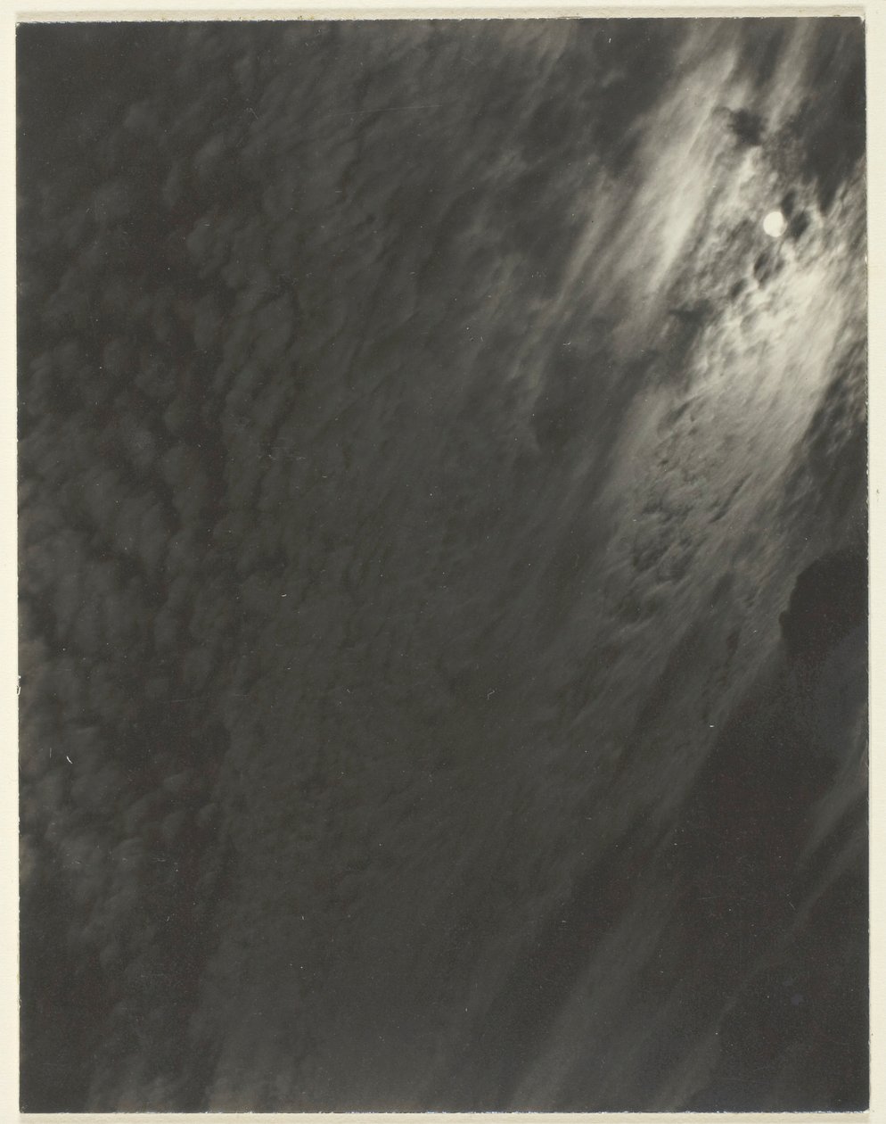 Equivalent, uit Set A Derde Set, Print 6, 1929 door Alfred Stieglitz