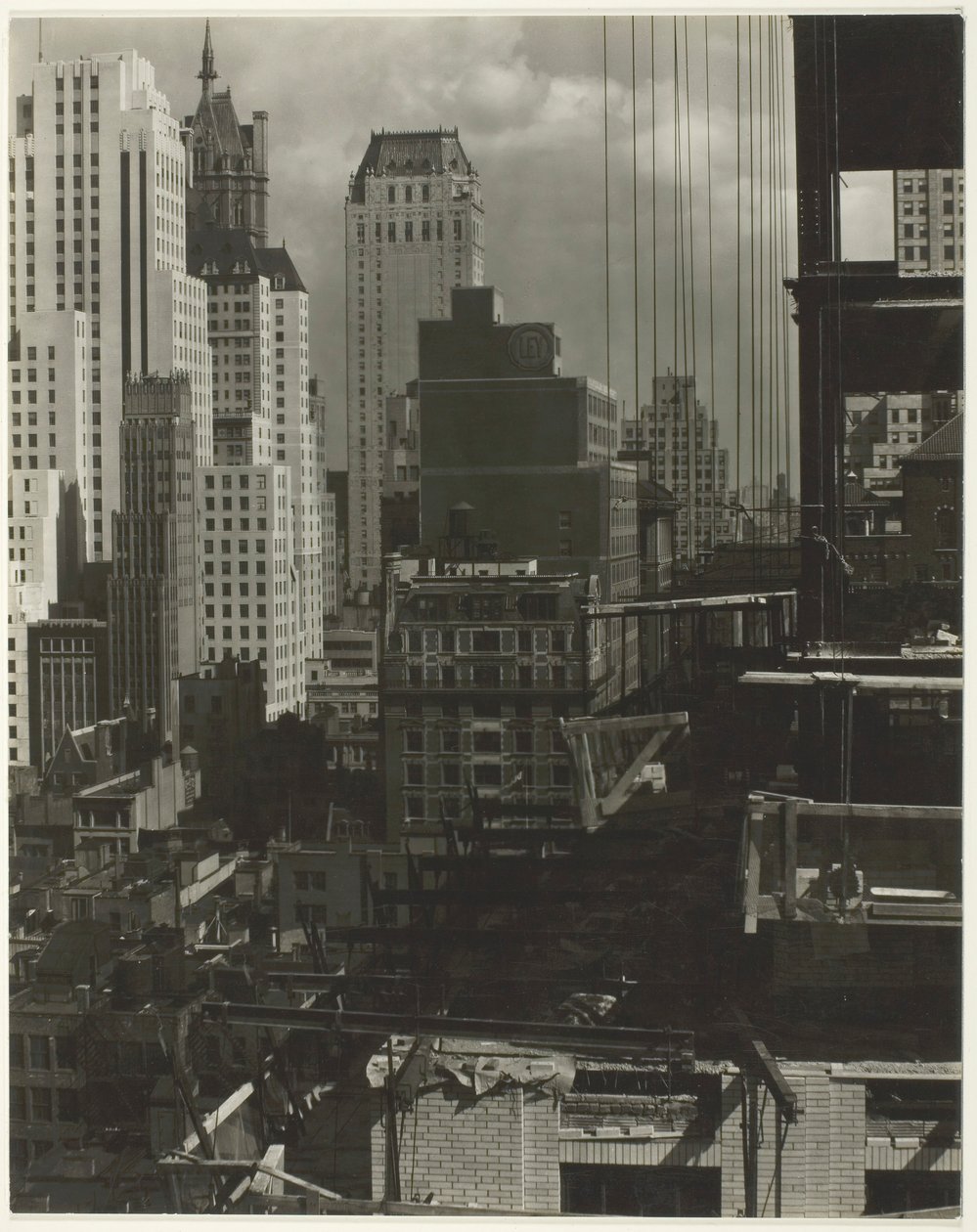 Vanuit mijn raam bij An American Place, Noord, 1931 door Alfred Stieglitz