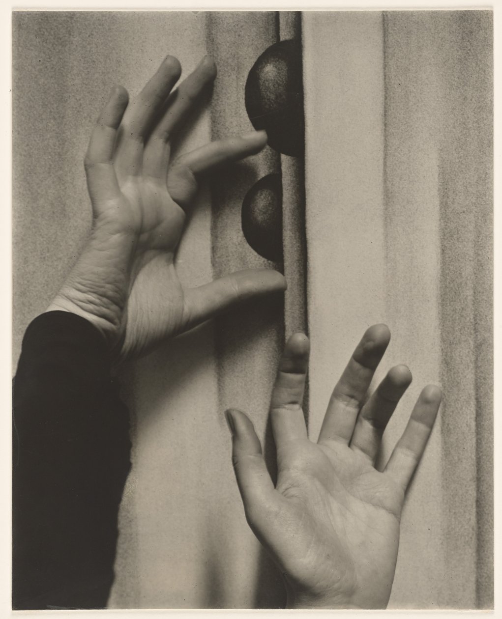 Georgia O’Keeffe – Handen door Alfred Stieglitz