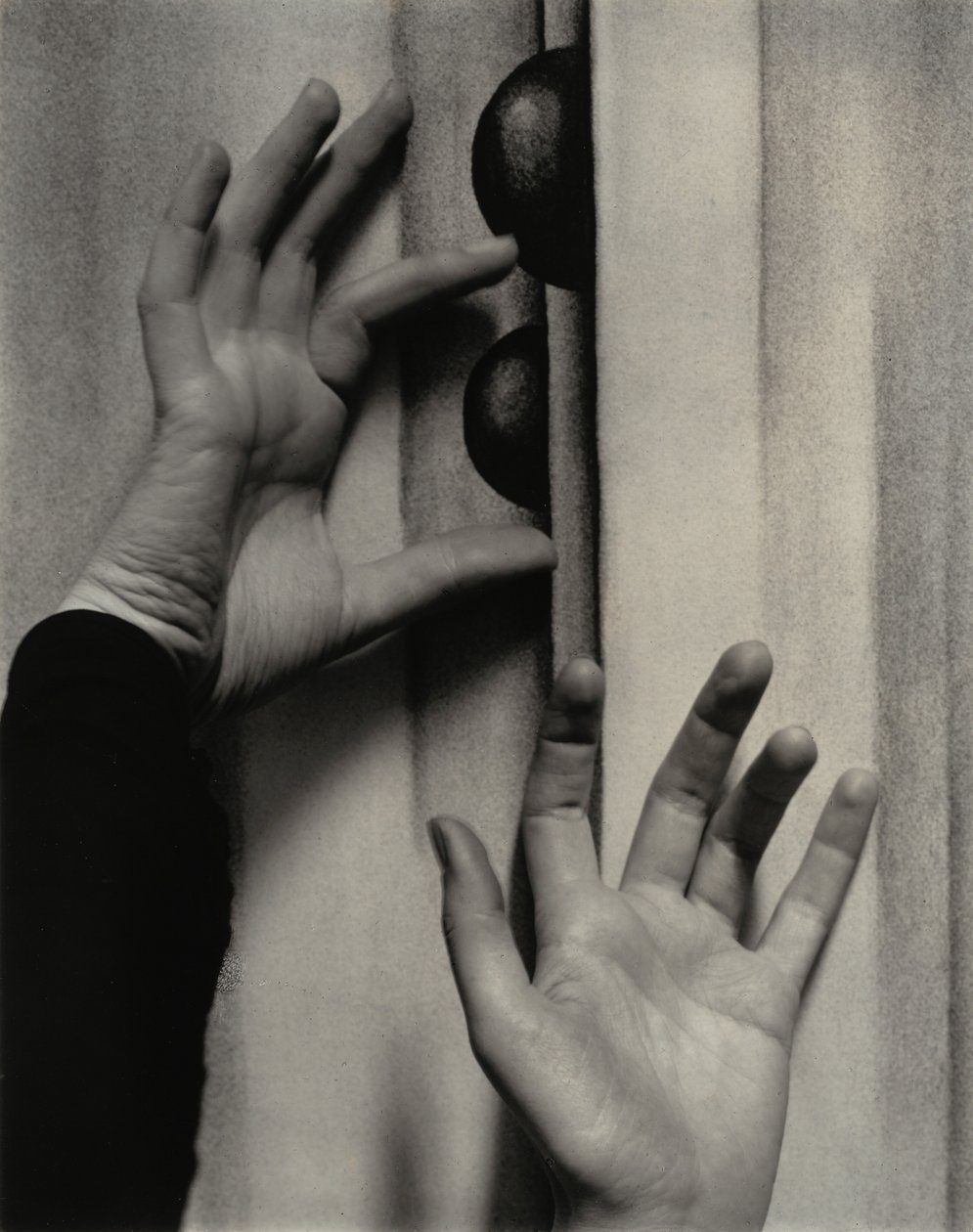 Georgia O’Keeffe — Handen door Alfred Stieglitz