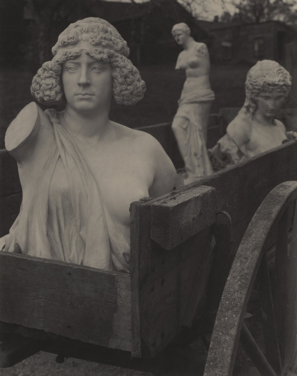 Judith wordt per kar van Oaklawn naar de heuvel vervoerd, of De manier waarop kunst beweegt door Alfred Stieglitz