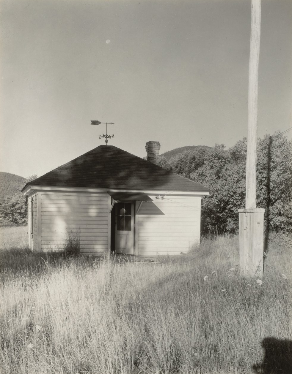 Little House, Lake George door Alfred Stieglitz