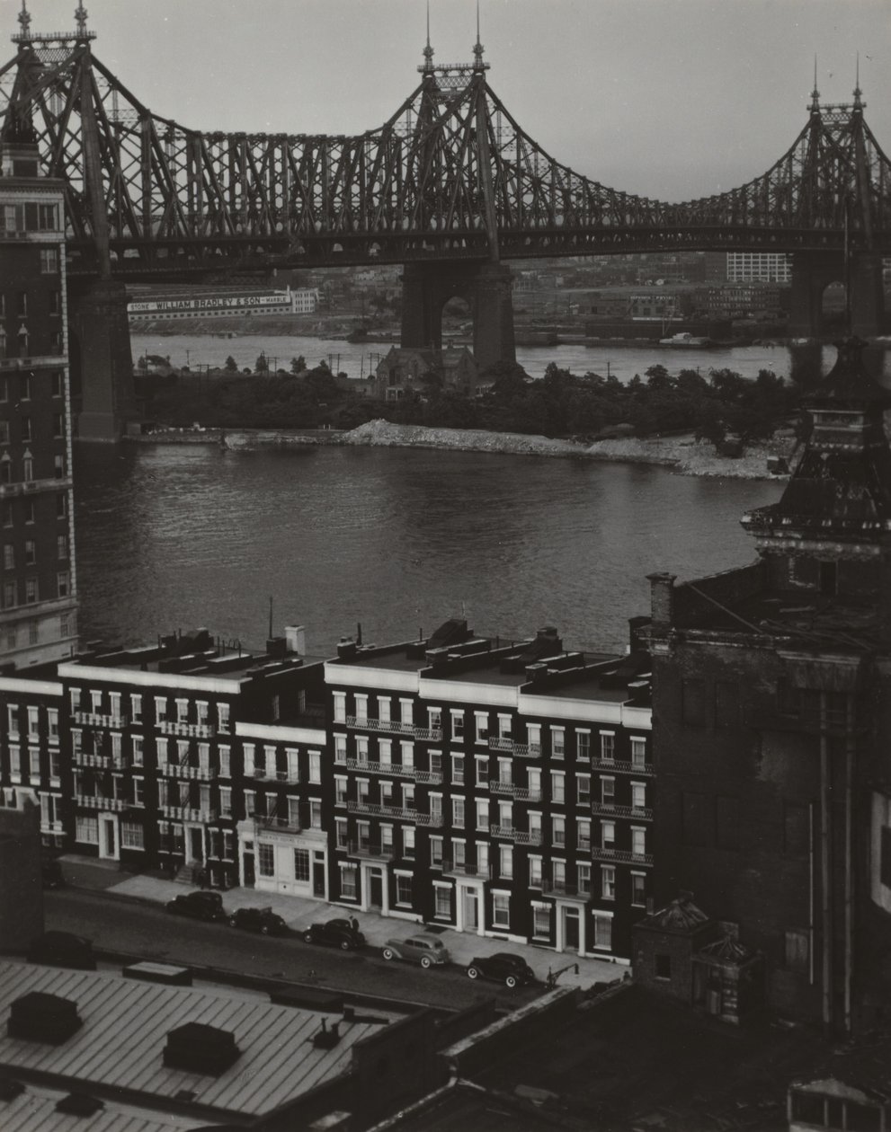 New York vanaf 405 E 54th Street door Alfred Stieglitz