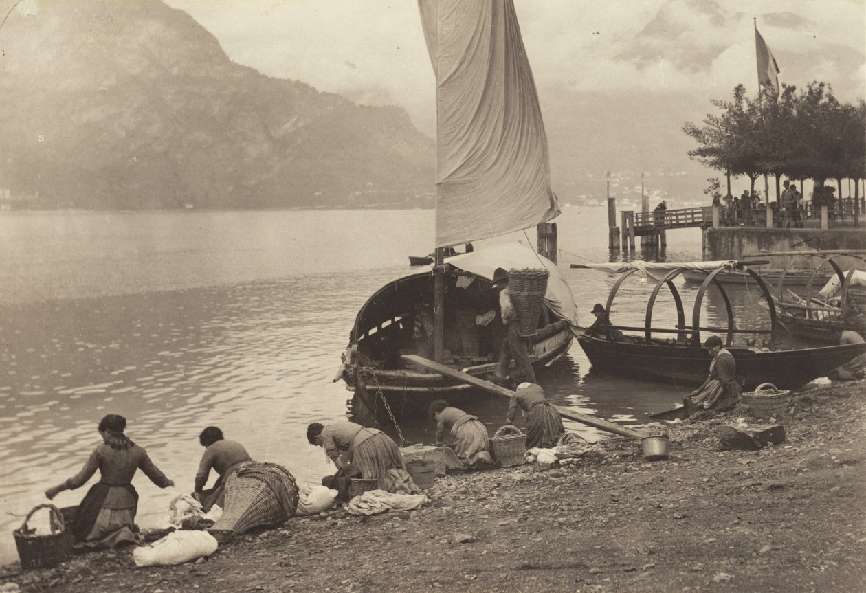 Wasvrouwen aan het Comomeer door Alfred Stieglitz