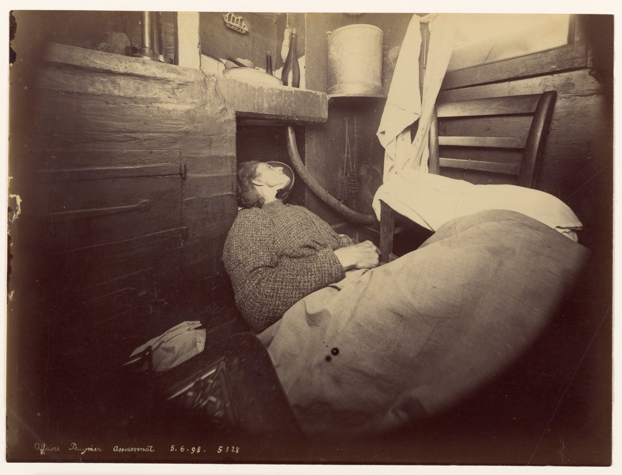 Zaak Peugniez ... Lichaam van vrouw uit Bertrand ontdekt door Alphonse Bertillon