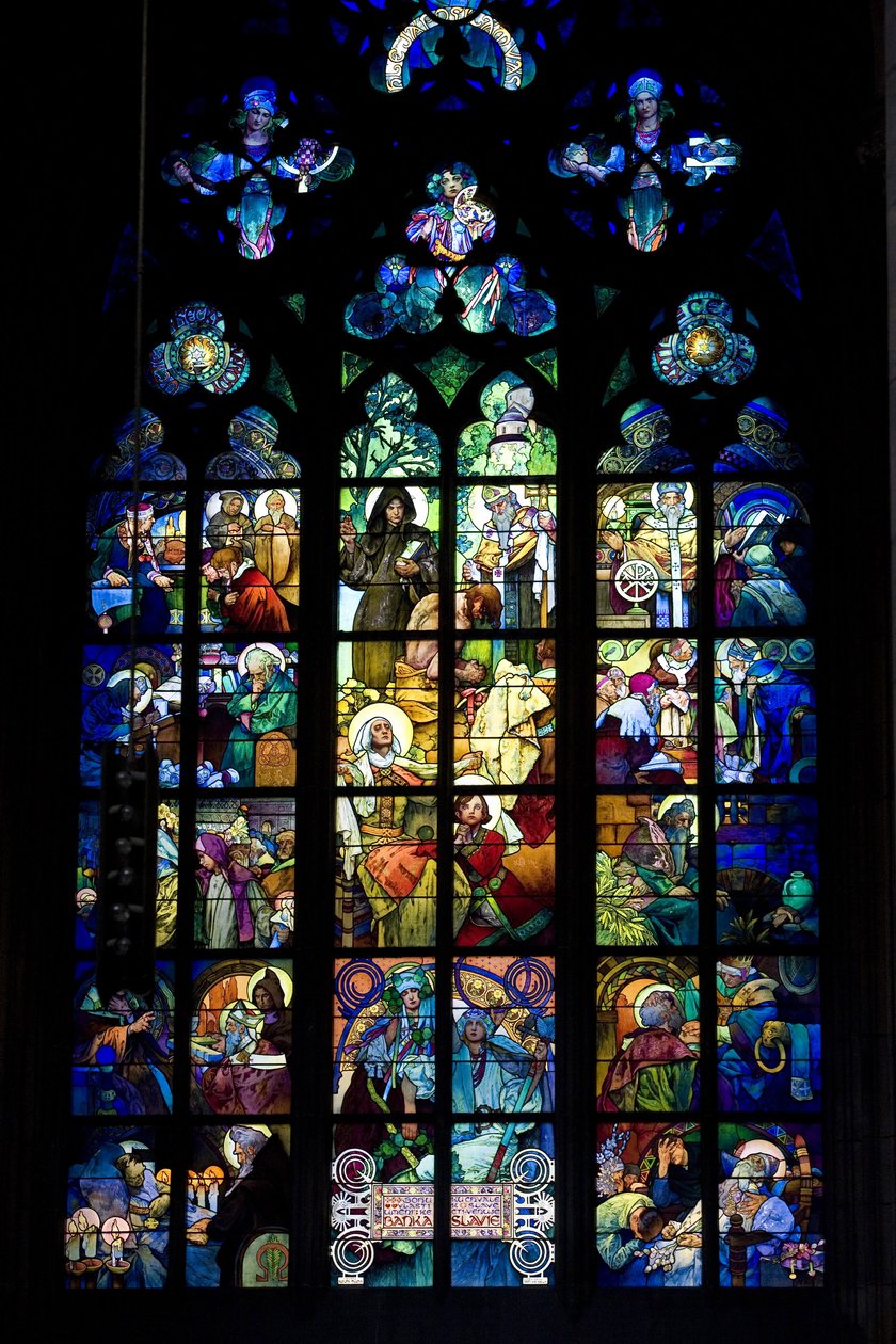 Glas-in-lood door Alphonse Mucha in de Sint-Vituskathedraal in Praag, Tsjechië. Fotografie 2009 door Alphonse Mucha