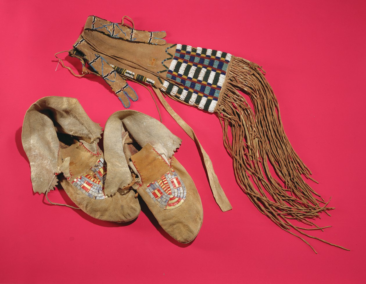 Mocassins en Gamaschen, Plains Indianen, ca.1820 door American