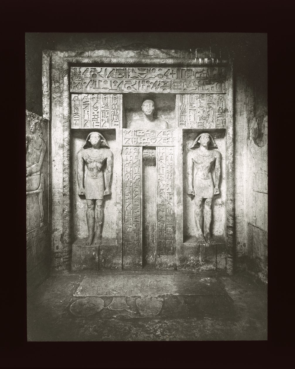 Kapel van het Graf van Nefer-Seshem-Ptah, Sakkara, 6e Dynastie door American Photographer