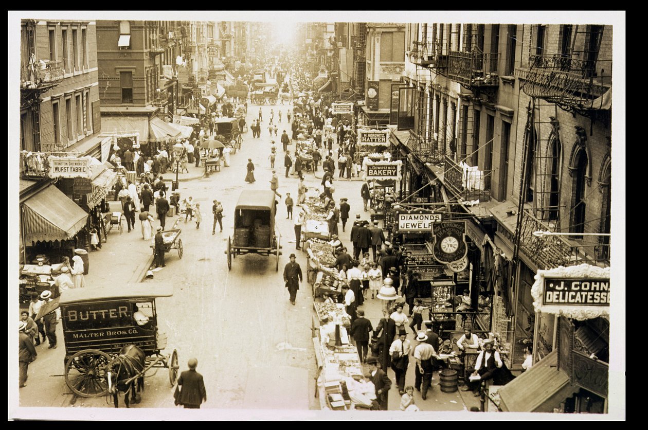 Oostwaarts op Rivington en Orchard Streets, 1905 door American Photographer