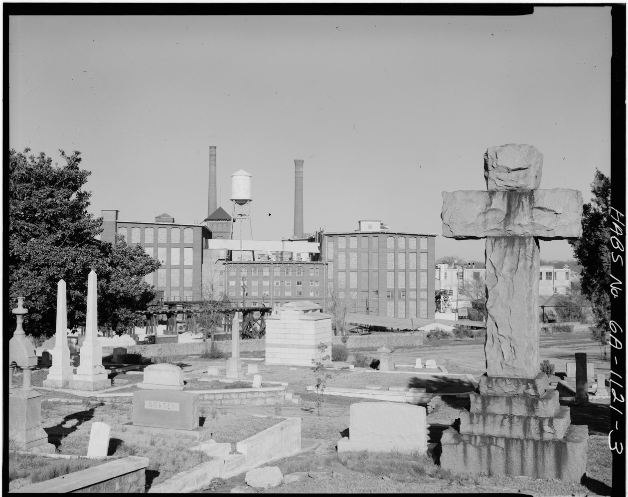 Cabbagetown District (Algemene Zichten), Boulevard, Pearl Street, Memorial Drive, & Spoorwegsporen, Atlanta, Fulton County, GA door American Photographer