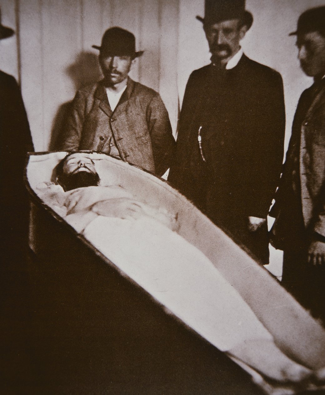 Jesse James in zijn kist na te zijn doodgeschoten in 1882 door American Photographer