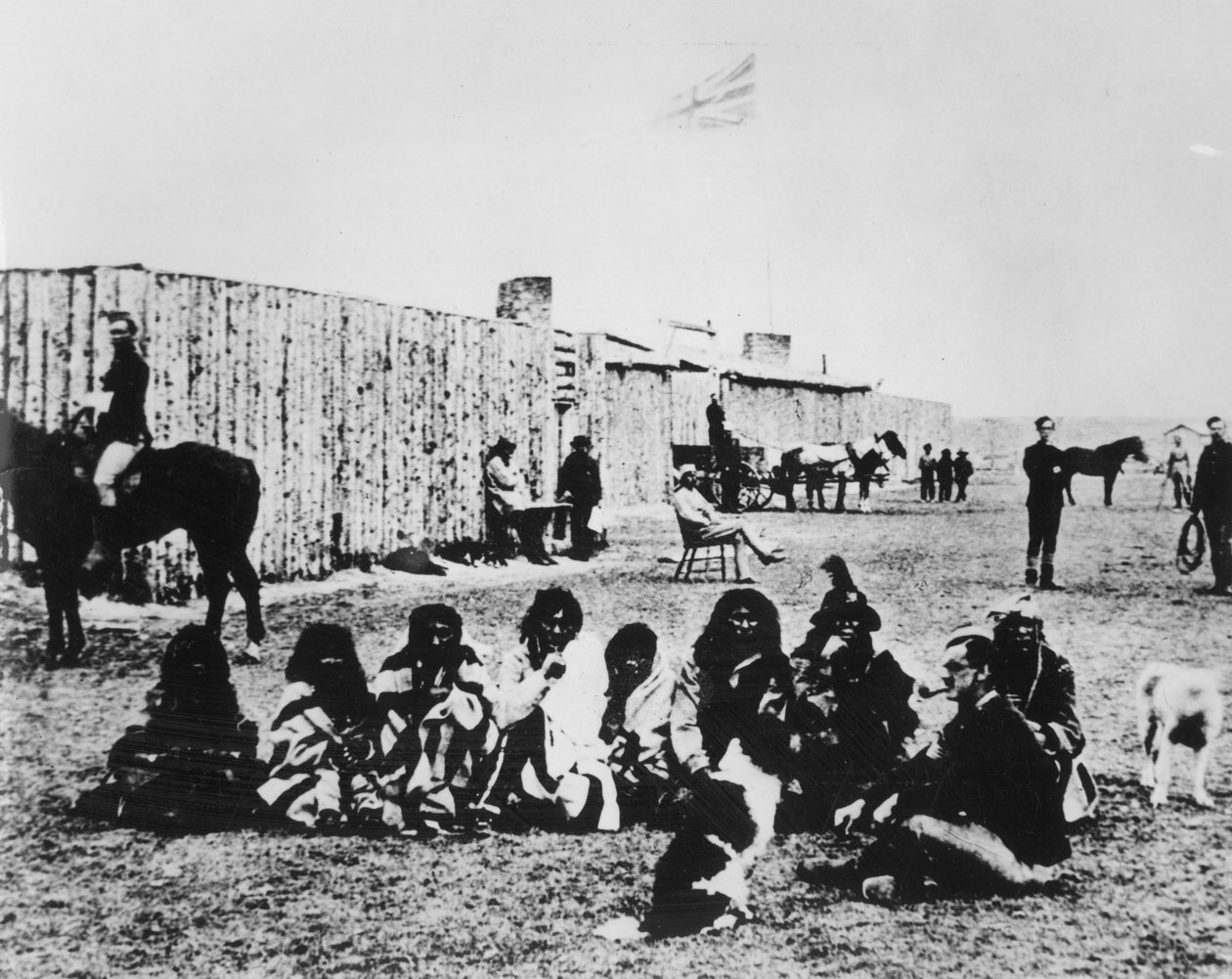 North West Mounted Police bij Fort Calgary in 1876 door American Photographer