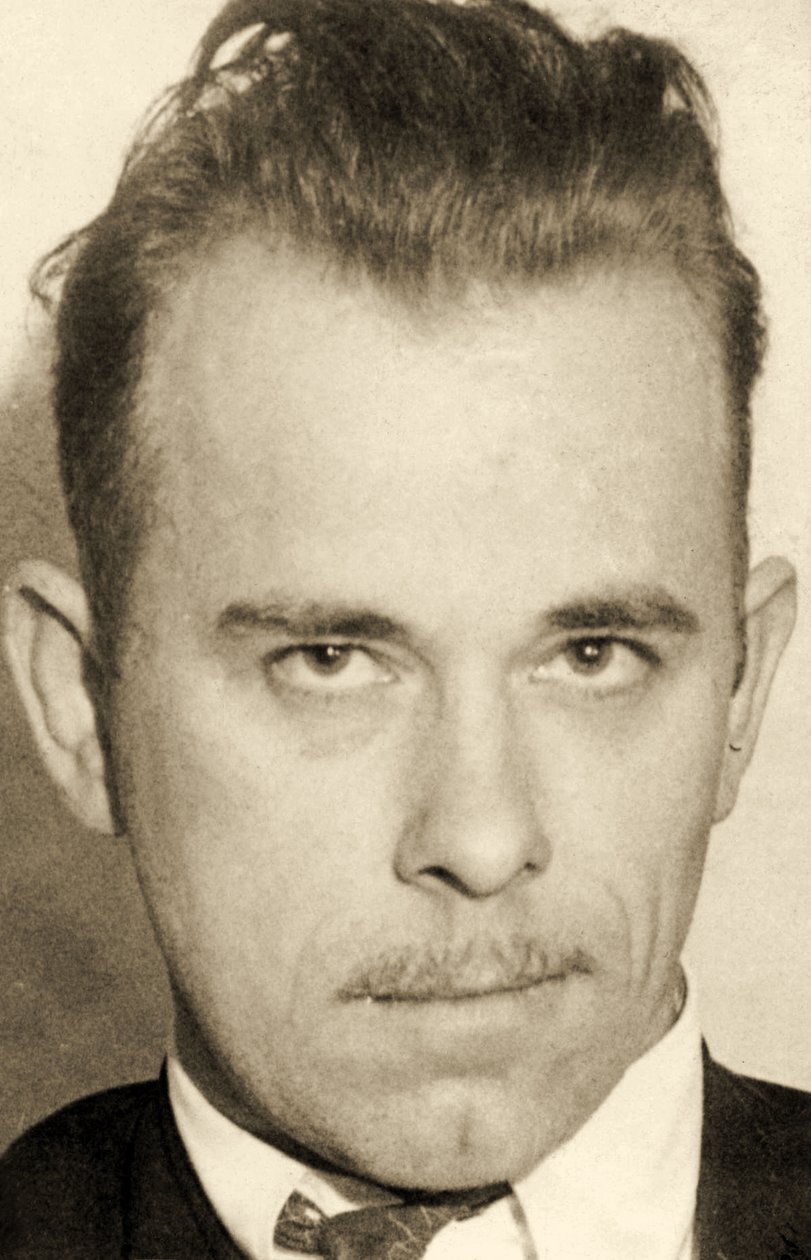 Portret van John Dillinger (1903 – 34) door American School