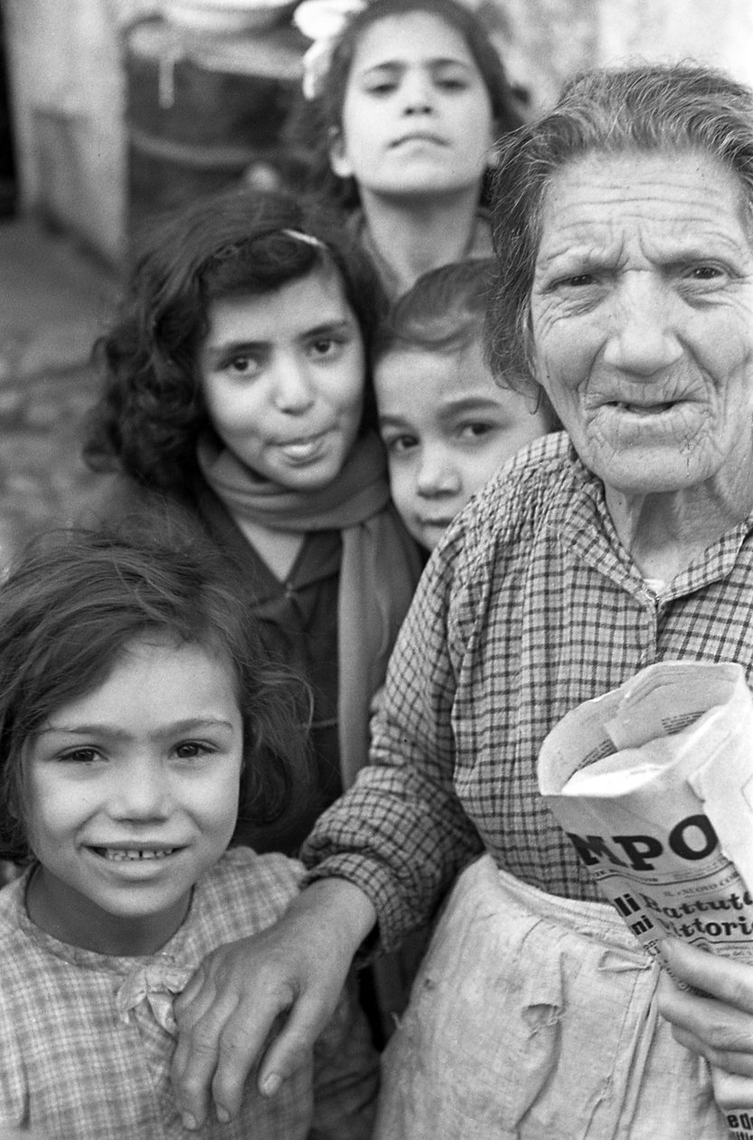 CROTONE - DE MAGIE VAN KINDERLIEDJES door Ando Gilardi