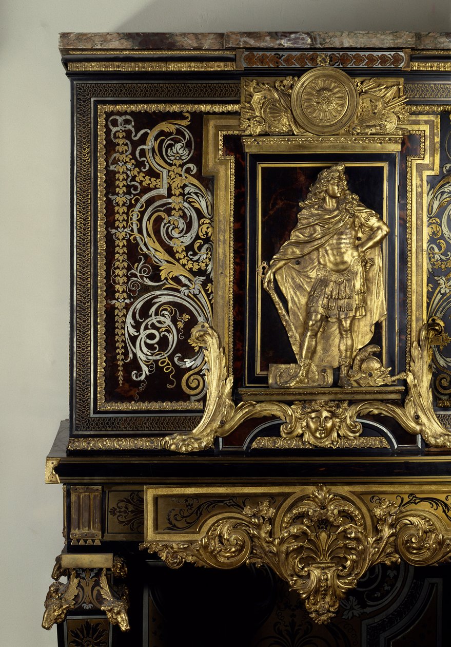 Kunst Frankrijk: Kabinet siert de figuur van koning Lodewijk XIV in Hercules Gaulois. Detail. Meubilair door Andre Boulle rond 1700. Hoogte: 1,87m. Parijs, Musee Du Louvre door Andre Charles Boulle