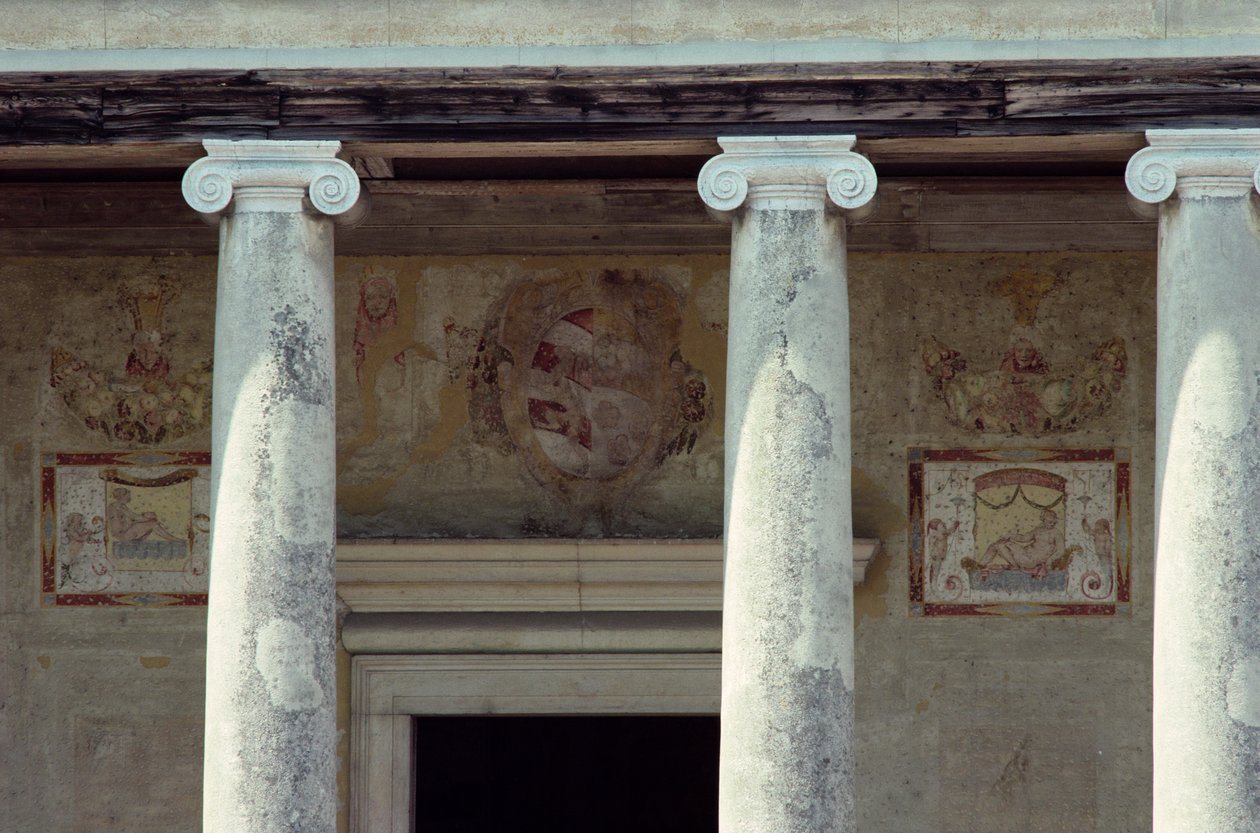 Ionische zuilen van de portiek, gebouwd in 1554-63 door Andrea Palladio door Andrea Palladio
