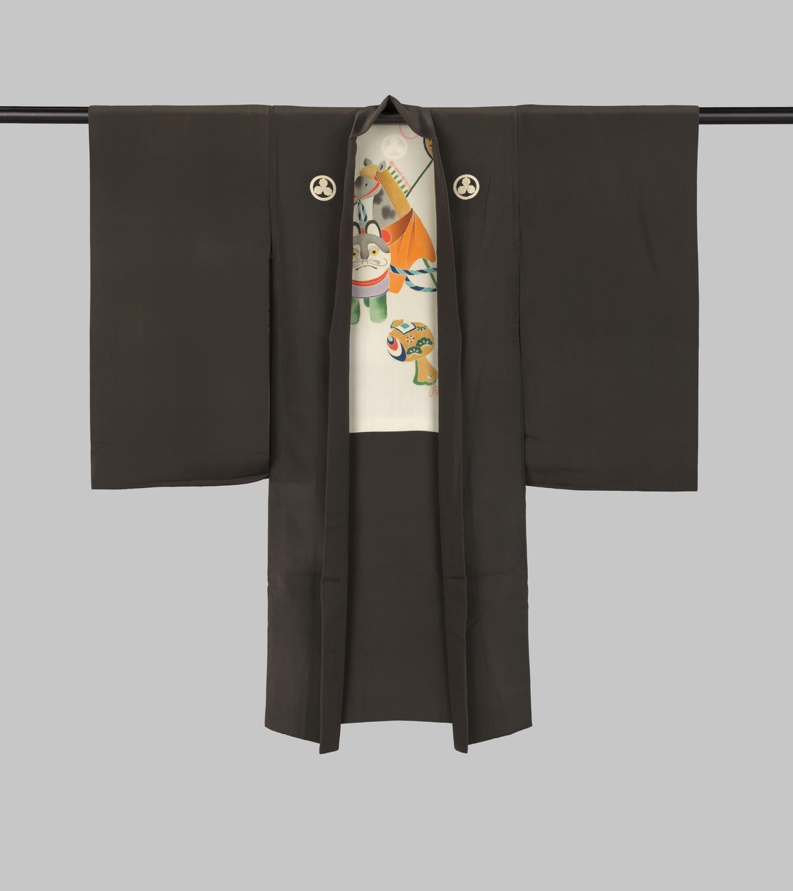 Jongens haori met speelgoed door Anonymous