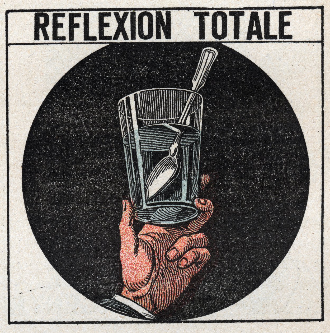 Lichtbreking: totale reflectie waargenomen met een zilveren lepel in een glas water. Kijkend vanaf onder het wateroppervlak zien we het beeld van de lepel als in een spiegel. Anonieme illustratie uit 1925. Privécollectie. door Anonymous Anonymous